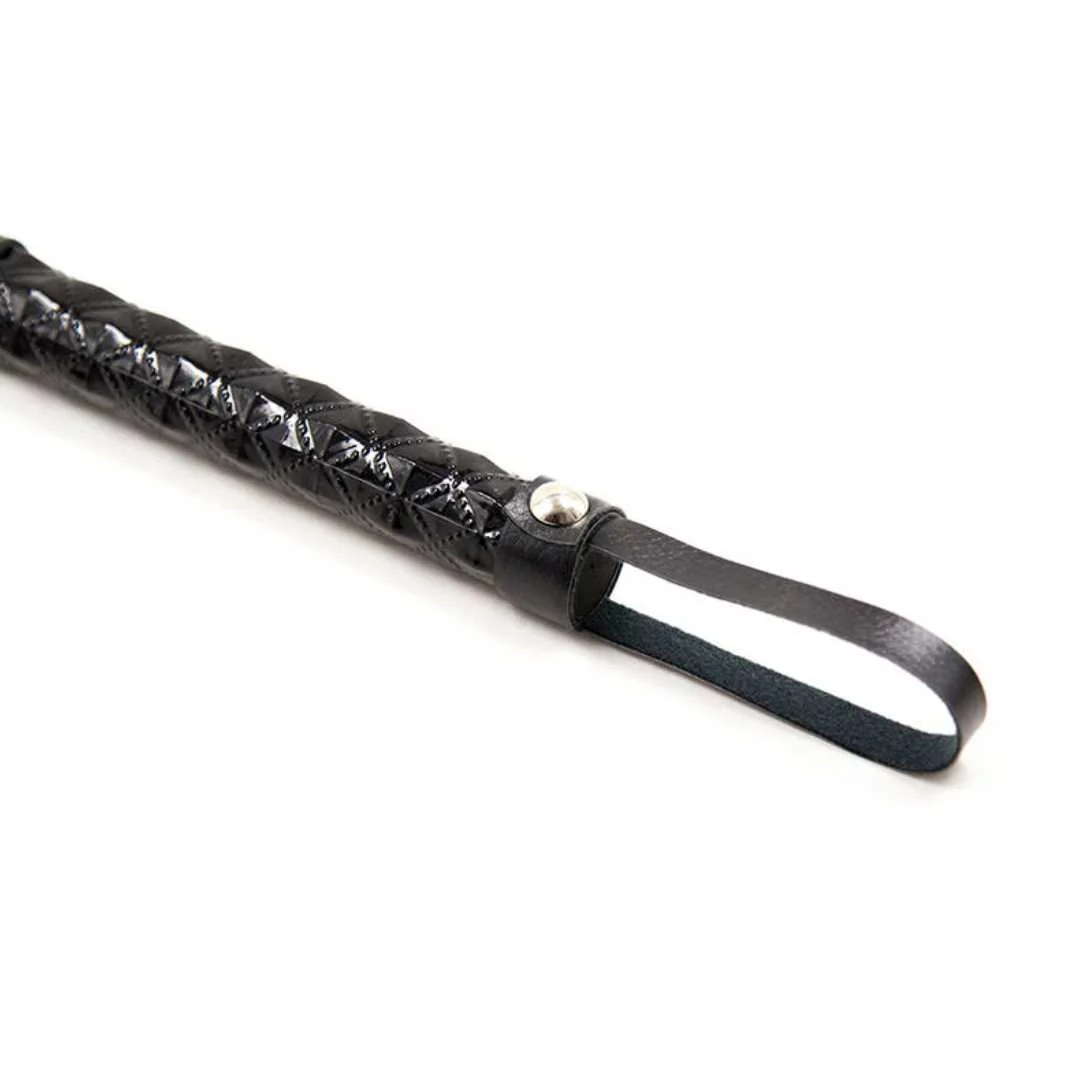 Flogger mit Diamantmuster Griff
