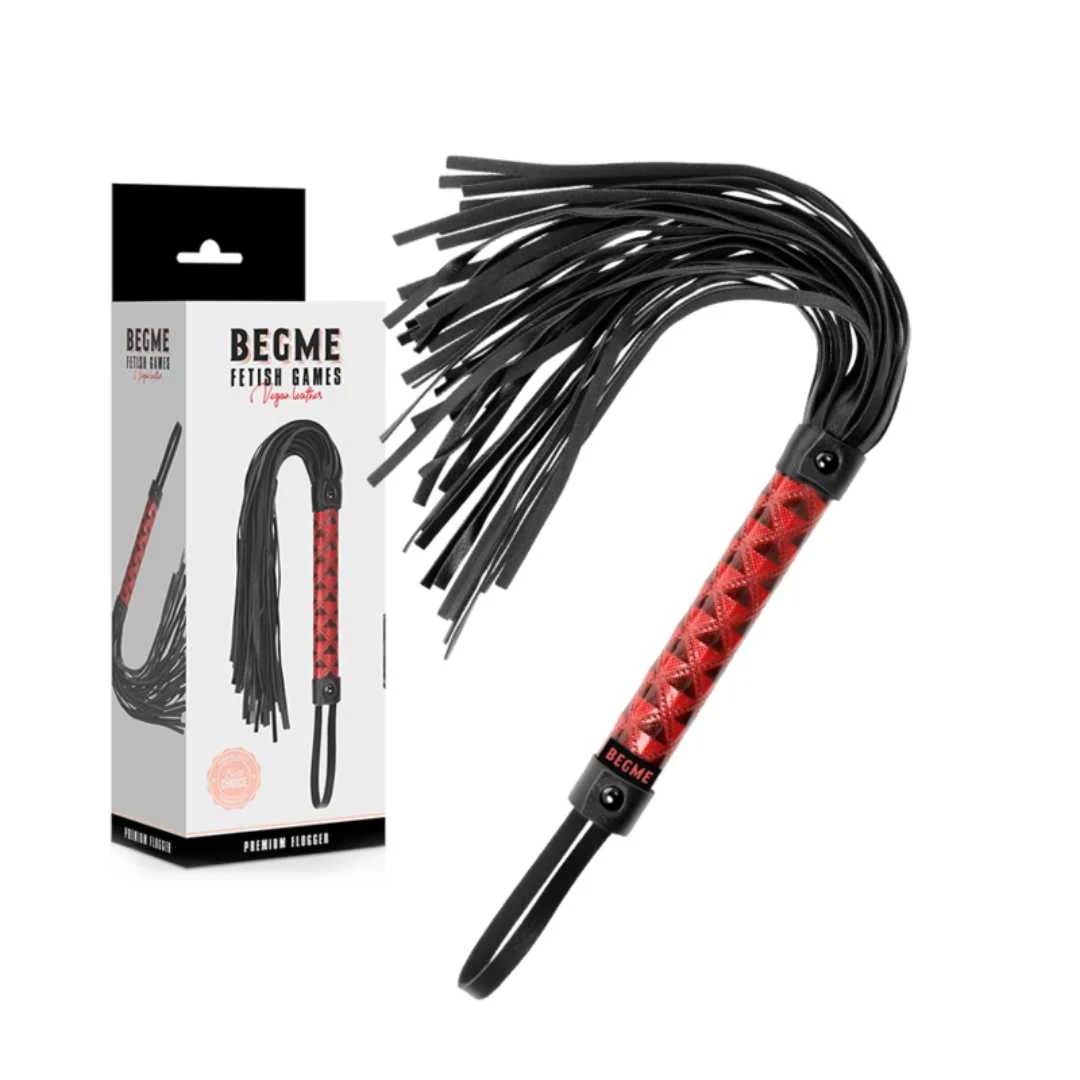 Flogger in rot-schwarz Optik