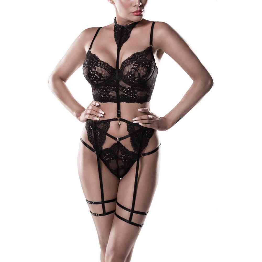 Straps-Set mit Zierträgern