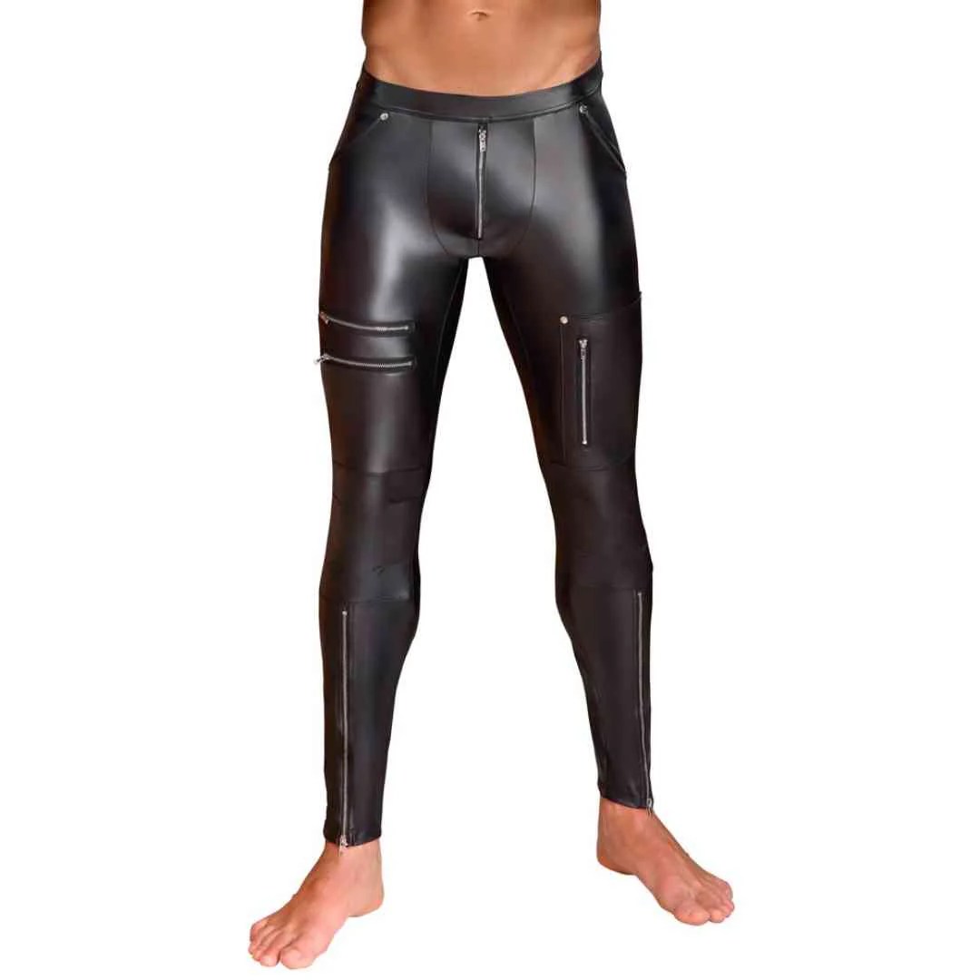Hose im Mattlook mit Nieten-Details