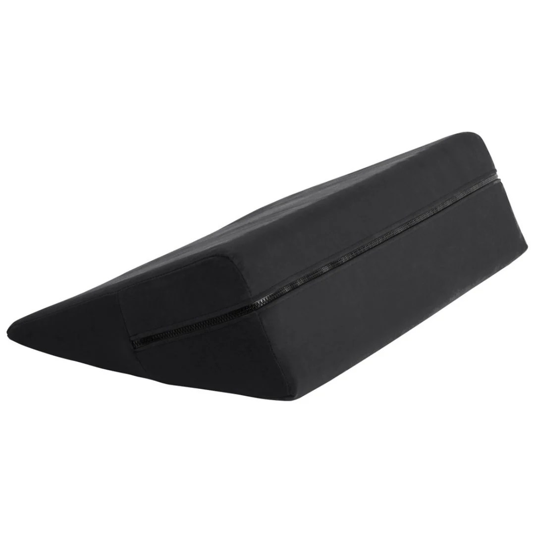Liebeskissen „Wedge“ in ergonomischer Keilform