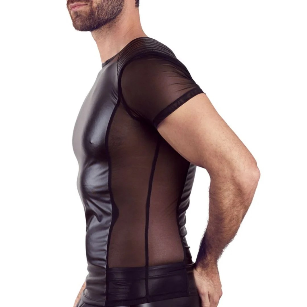 T-Shirt im Mattlook mit gesteppten Schultern