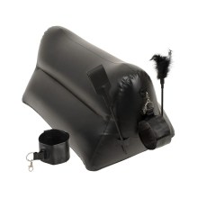 Liebeskissen mit Handschellen, Paddle und Federstab Liebeskissen mit Handschellen, Paddle und Federstab