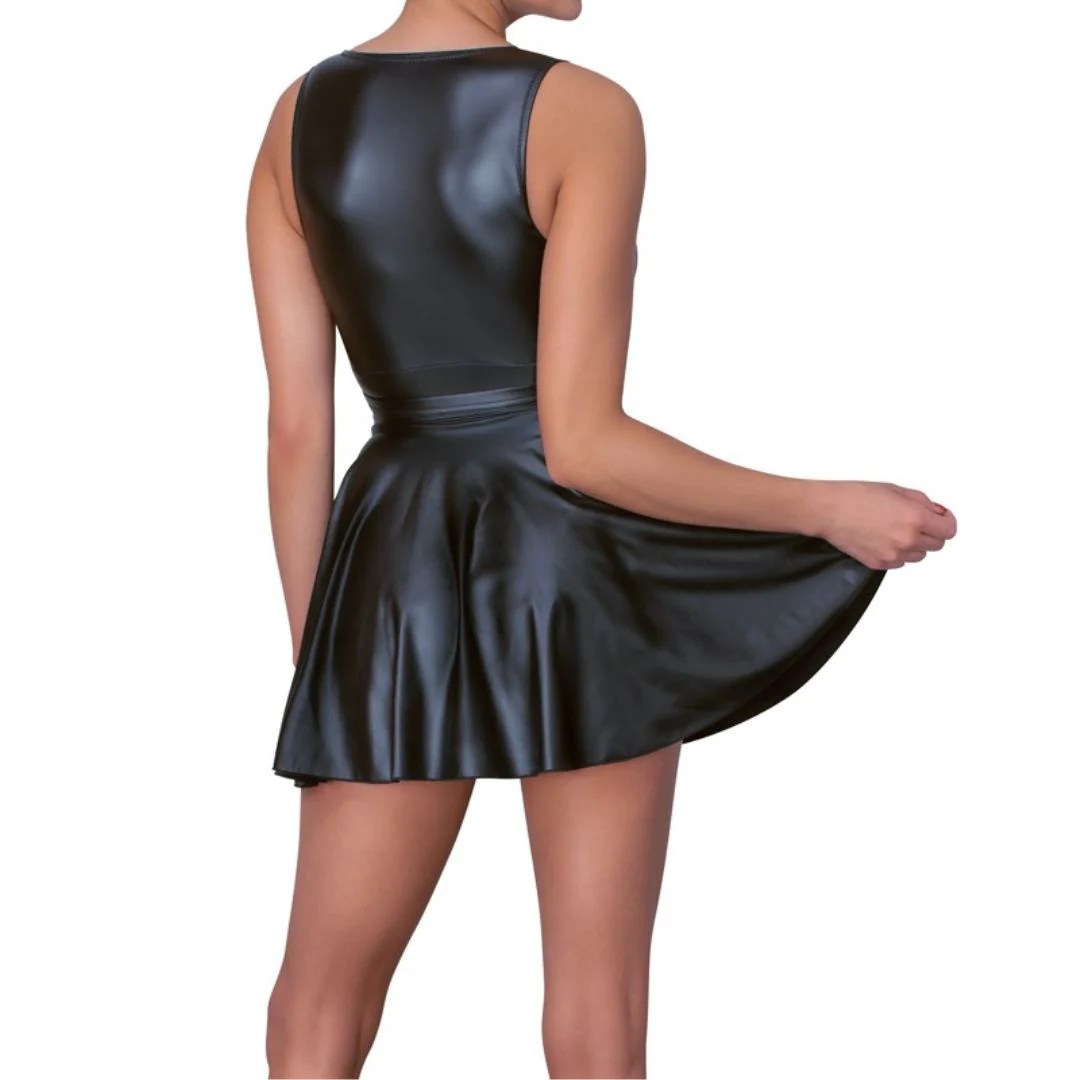 Kleid im Mattlook mit Taillengürtel