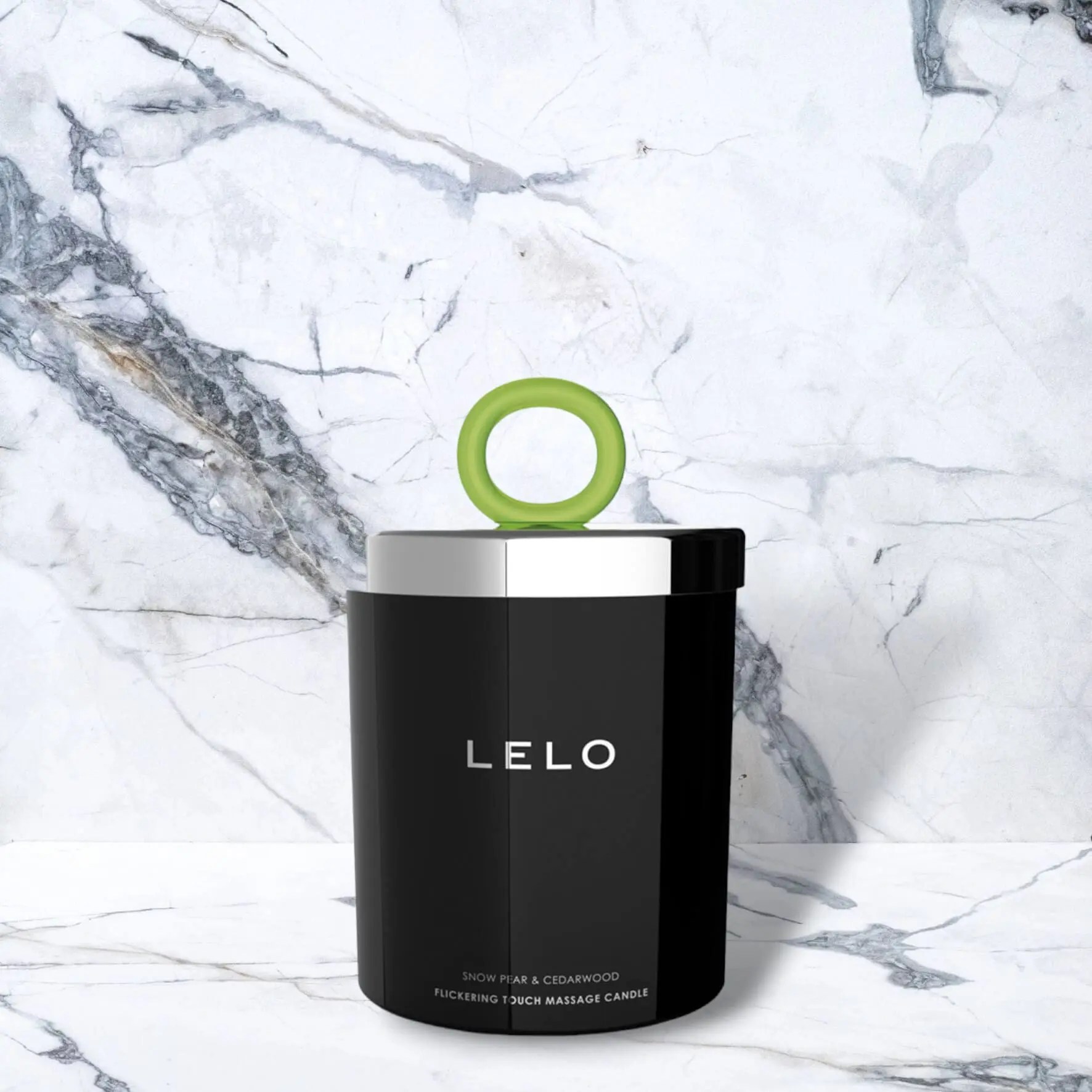 Lelo - Massagekerze Schneebirne & Zedernholz (150g)