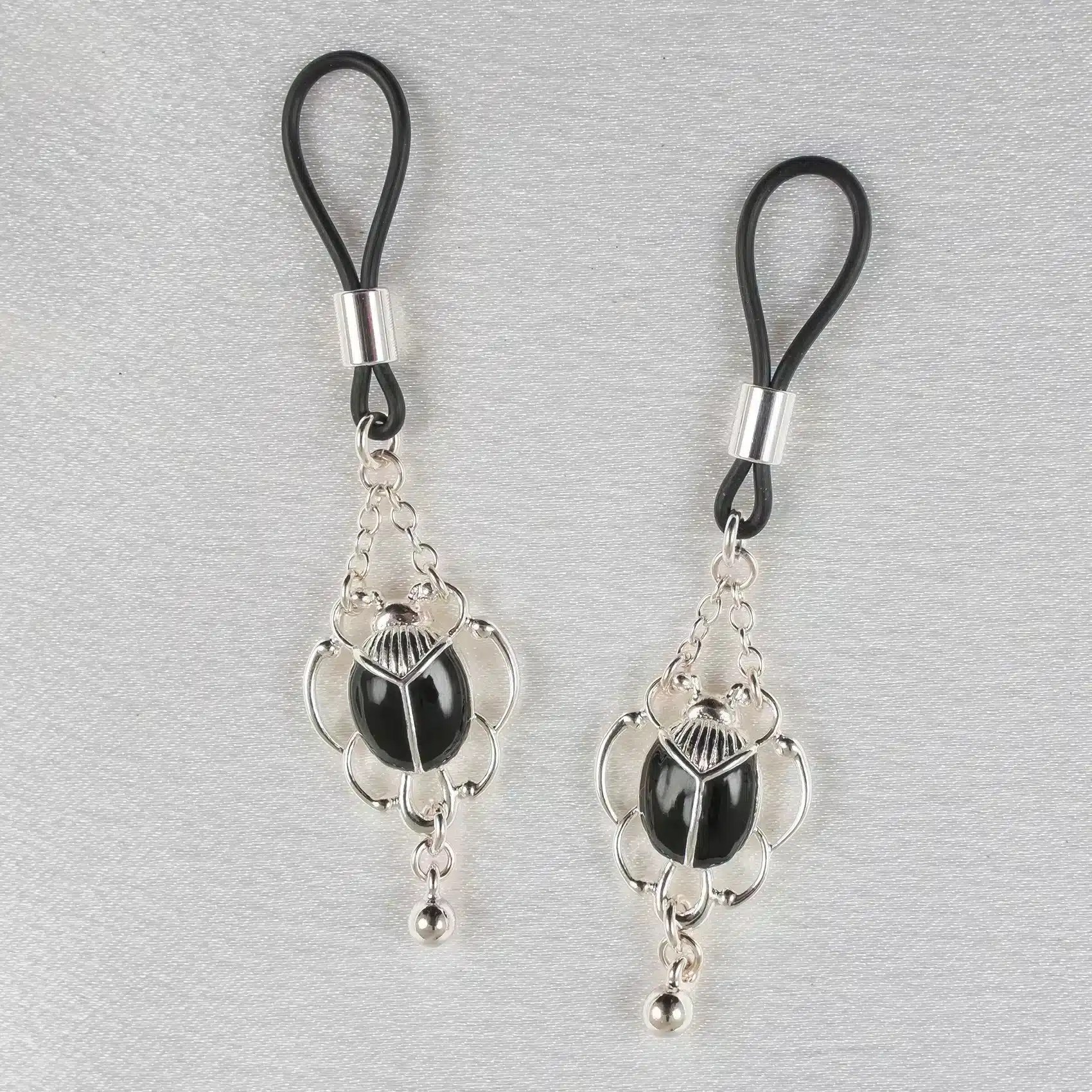 Sylvie Monthulé - Brustwarzenschmuck Heilige Skarabäen 