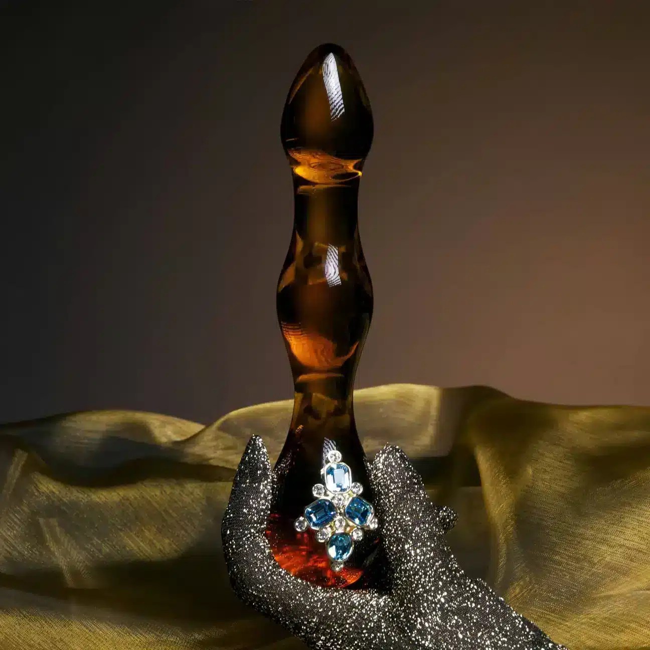 Shiri Zinn - Bernstein Swarovski Glas Dildo
