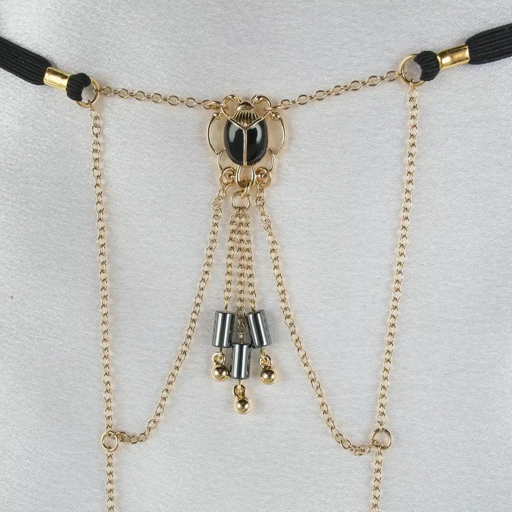 Sylvie Monthulé - G-String-Schmuck Secret Scarab 