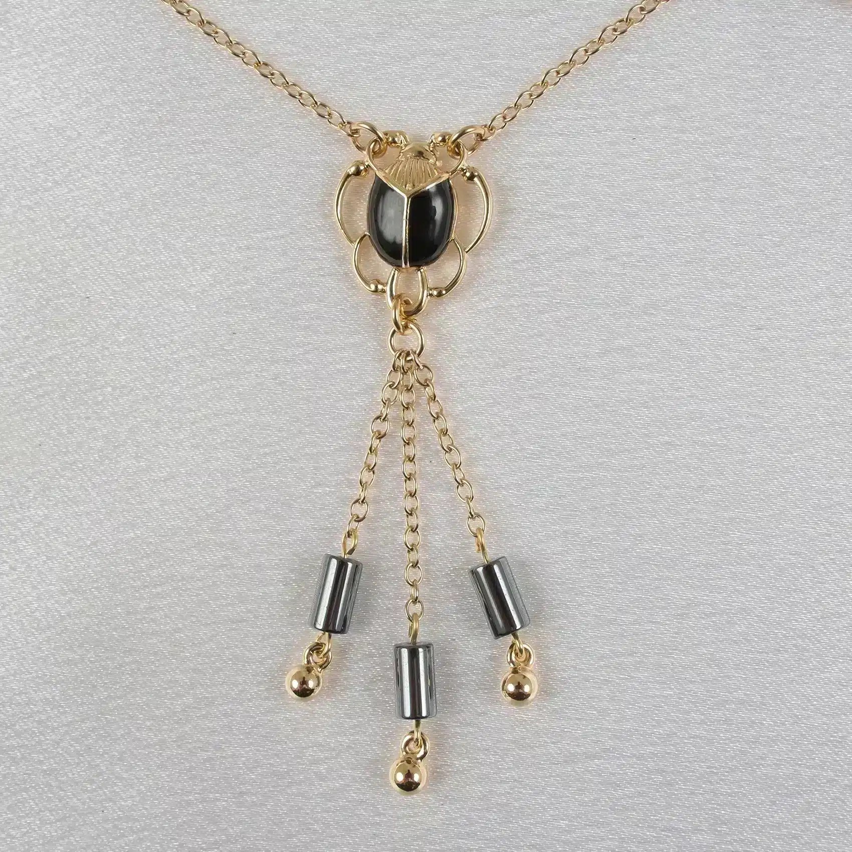 Sylvie Monthulé - Hüft-Halskette Heiliger Skarabäus 