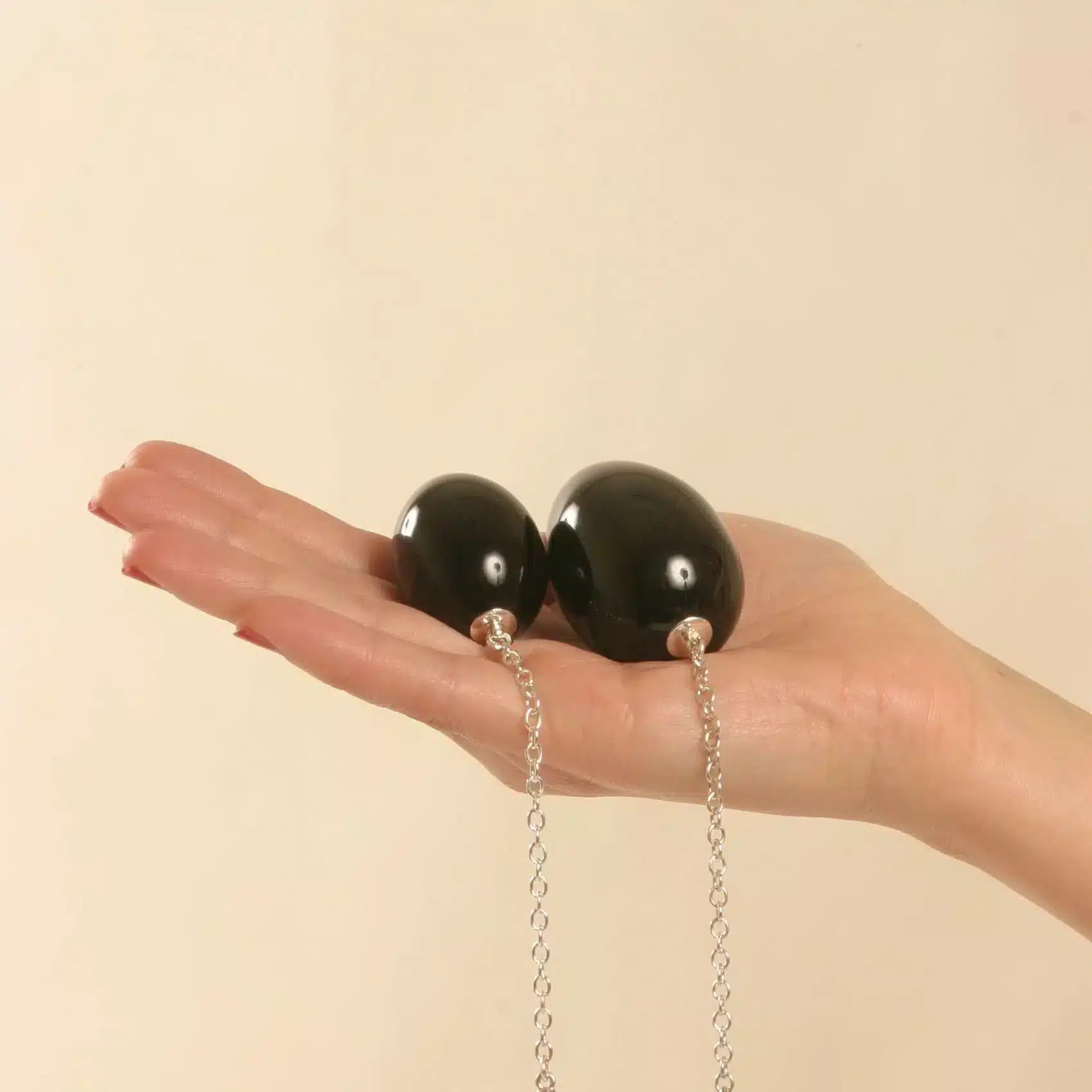 Sylvie Monthulé - Penetrationsschmuck Silbernes Ei Maat 34