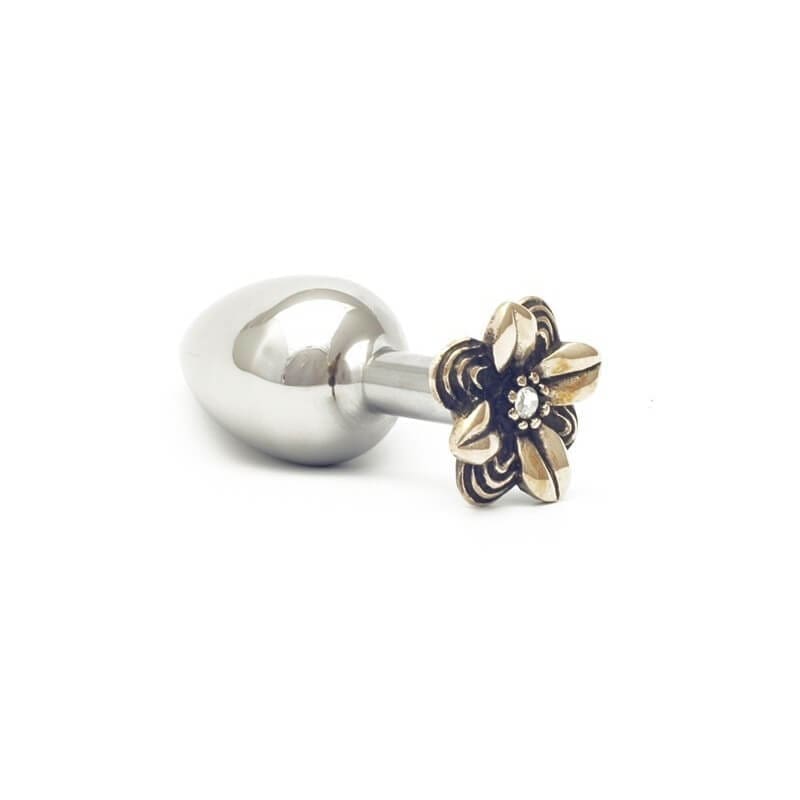 Rosebuds - Brigitte Crystal