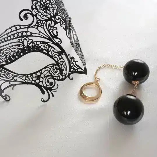 Sylvie Monthulé - Geisha-Kugeln als erotischer Schmuck