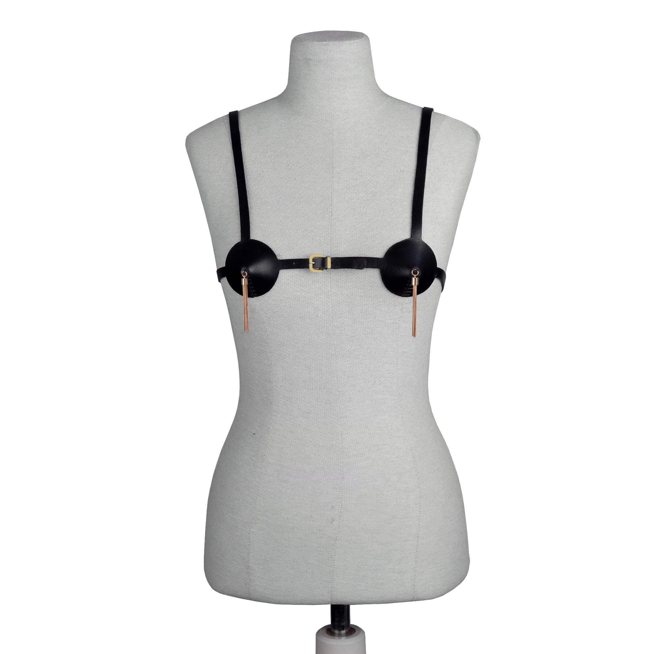 Elif Domanic - Brustwarzenabdeckung BH Größe M