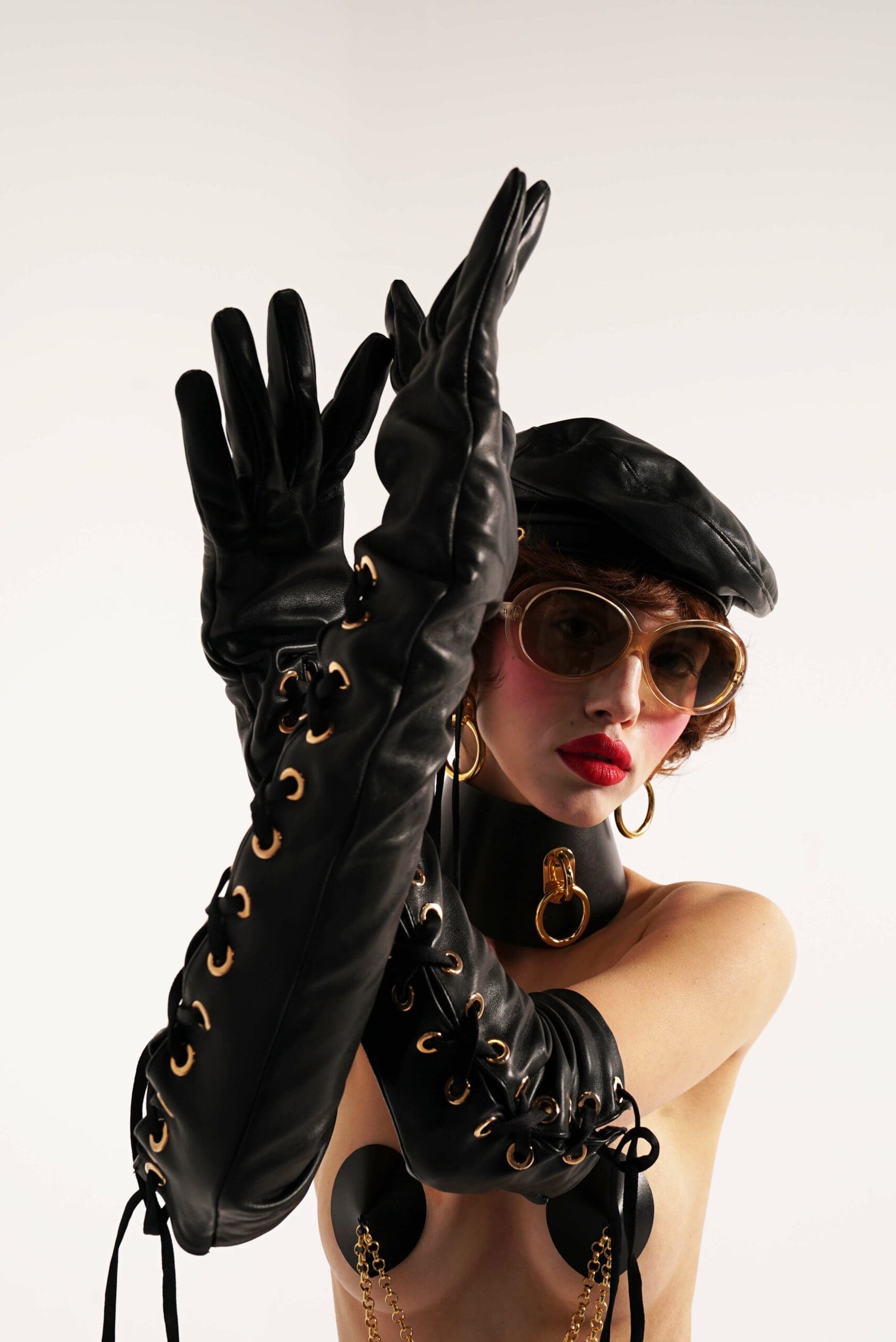 Elif Domanic - Lange Pouri Handschuhe Größe M