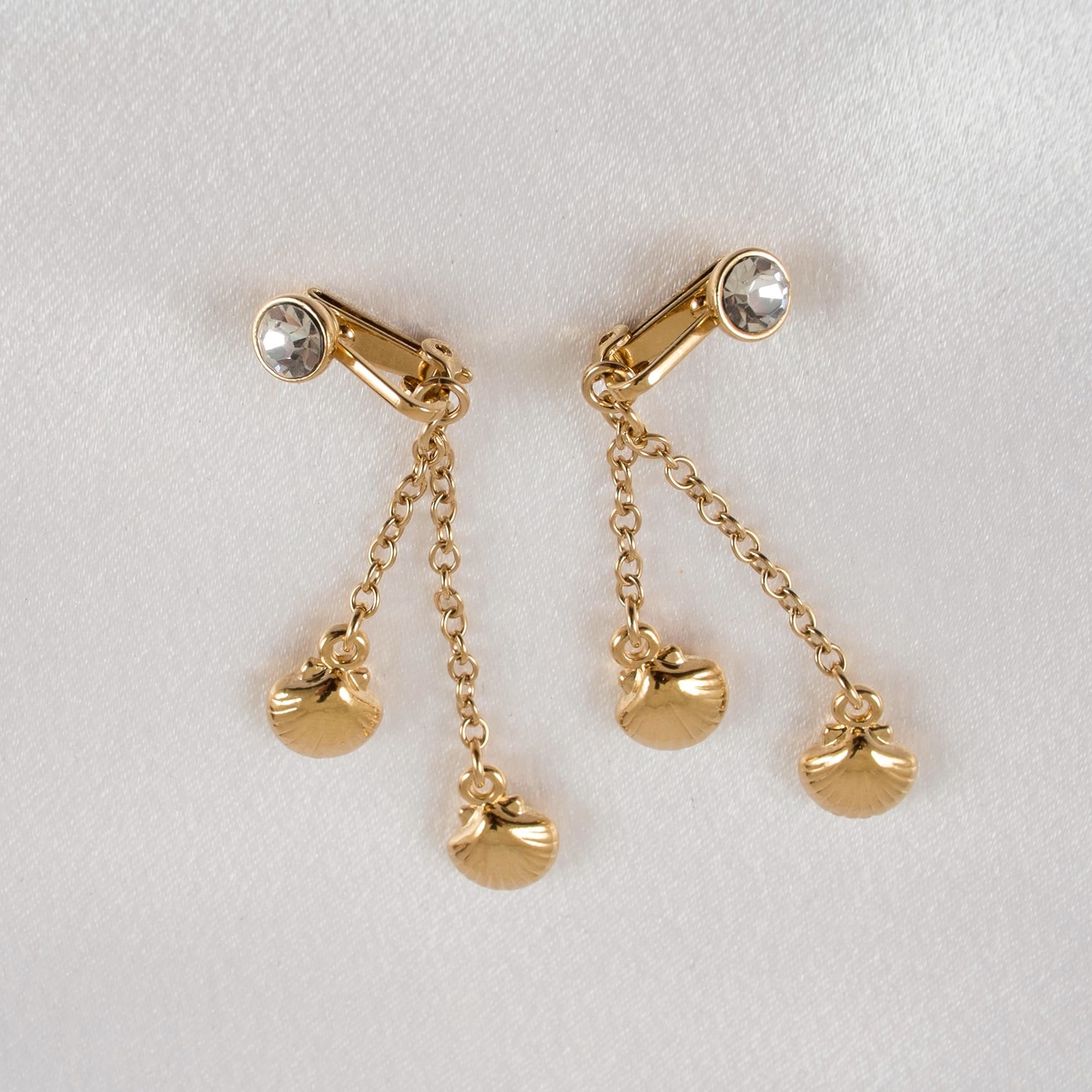 Sylvie Monthulé - Schamlippenklammern Ozean 