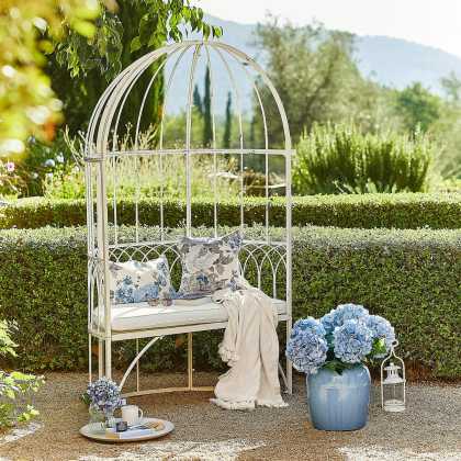 Bank Rivandelle Bank Rivandelle