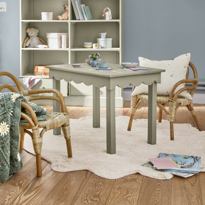 Kindertisch Poussinou Kindertisch Poussinou