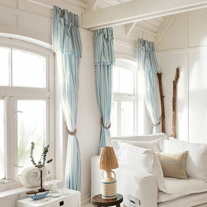 Gardine AnjouteyGardine Anjoutey – Bild 4