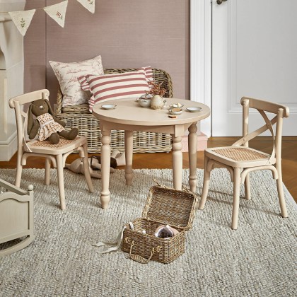 Kindersitzgruppe Sourila