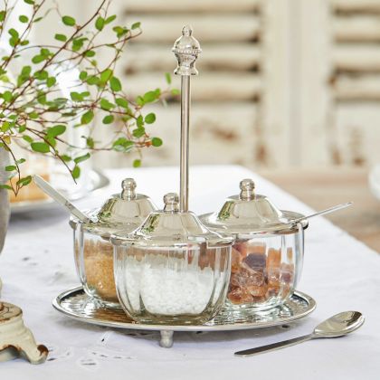 Menage Julius Menage Julius