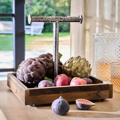 Tablett Farrowby Tablett Farrowby