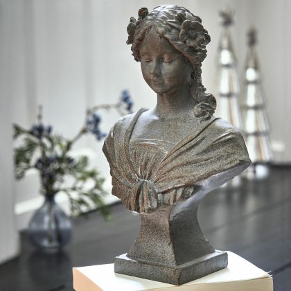 Büste Alexandra Büste Alexandra