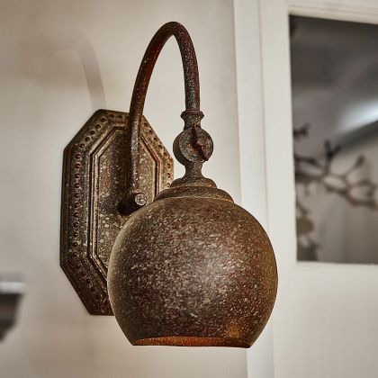 LED-Wandlampe Zefirs LED-Wandlampe Zefirs