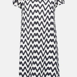 Sommerkleid mit V-Ausschnitt Sommerkleid mit V-Ausschnitt