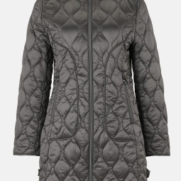 Outdoorjacke mit abnehmbarer Kapuze Outdoorjacke mit abnehmbarer Kapuze