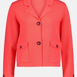 Strickblazer mit aufgesetzten Taschen Strickblazer mit aufgesetzten Taschen