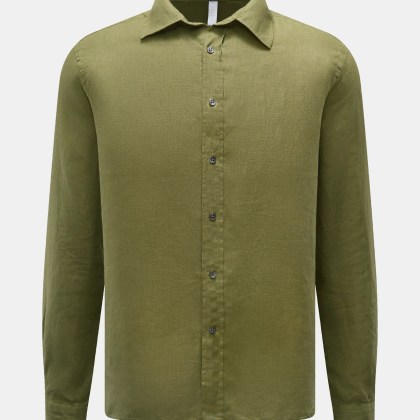 04651/ A trip in a bag - Herren - Leinenhemd Kent-Kragen oliv 04651/ A trip in a bag - Herren - Leinenhemd Kent-Kragen oliv