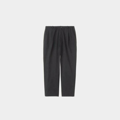 One Tuck Tapered Light Pants – black / XL One Tuck Tapered Light Pants – black / XL