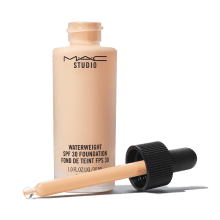 Mac Cosmetics - Studio Waterweight SPF 30 Foundation - NC25 Mac Cosmetics - Studio Waterweight SPF 30 Foundation - NC25