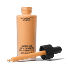 Mac Cosmetics - Studio Waterweight SPF 30 Foundation - NC45 Mac Cosmetics - Studio Waterweight SPF 30 Foundation - NC45