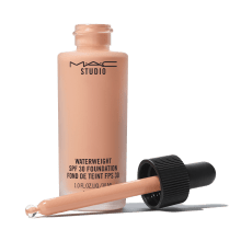 Mac Cosmetics - Studio Waterweight SPF 30 Foundation - NW35 Mac Cosmetics - Studio Waterweight SPF 30 Foundation - NW35