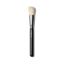 Mac Cosmetics - 168 Synthetic Large Angled Contour Brush Mac Cosmetics - 168 Synthetic Large Angled Contour Brush