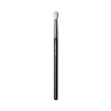 Mac Cosmetics - 221 Synthetic Mini Tapered Blending Brush Mac Cosmetics - 221 Synthetic Mini Tapered Blending Brush
