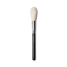 Mac Cosmetics - 137 Synthetic Long Blending Brush Mac Cosmetics - 137 Synthetic Long Blending Brush