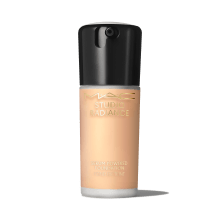 Mac Cosmetics - Studio Radiance Serum-Powered™ Foundation - NC14.5 Mac Cosmetics - Studio Radiance Serum-Powered™ Foundation - NC14.5