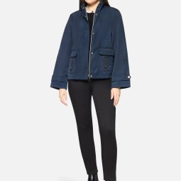 Outdoorjacke gerader Schnitt Outdoorjacke gerader Schnitt