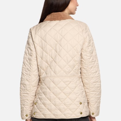 Outdoorjacke mit Kragen Outdoorjacke mit Kragen