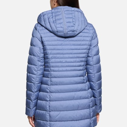 Steppjacke mit abnehmbarer Kapuze Steppjacke mit abnehmbarer Kapuze