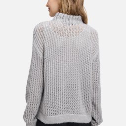 Strickpullover mit hohem Kragen Strickpullover mit hohem Kragen