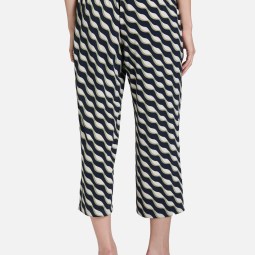 Schlupfhose mit Bundfalten Schlupfhose mit Bundfalten