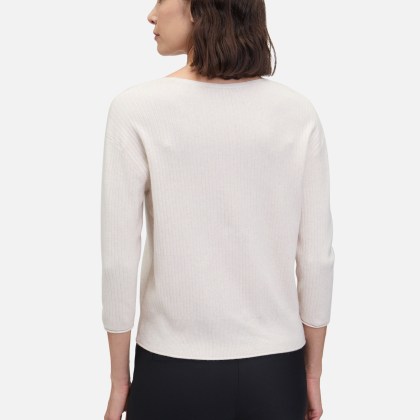 Feinstrickpullover mit V-Ausschnitt Feinstrickpullover mit V-Ausschnitt