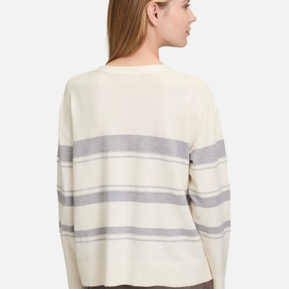 Feinstrickpullover mit Lurexfaden Feinstrickpullover mit Lurexfaden