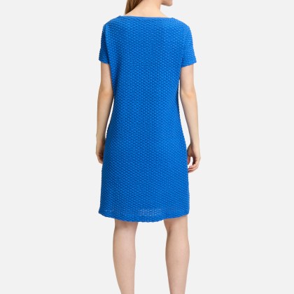 Etuikleid mit Rundhalsausschnitt Etuikleid mit Rundhalsausschnitt