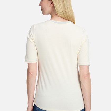 Basic Shirt mit Applikation Basic Shirt mit Applikation