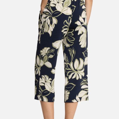 Schlupfhose mit Bundfalten Schlupfhose mit Bundfalten