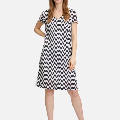 Sommerkleid mit V-Ausschnitt – Bild 2